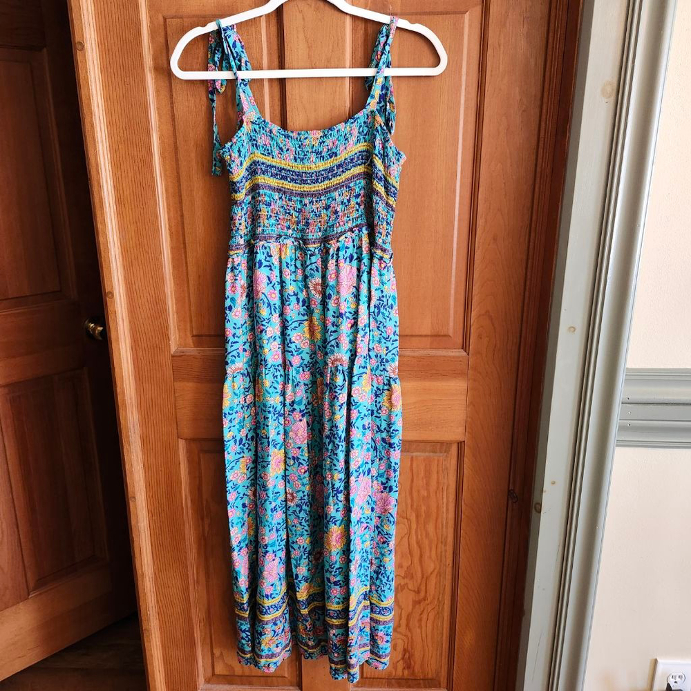 Women's Easel Blue Floral Smocked Maxi Dress M B2 - Picture 2 of 8